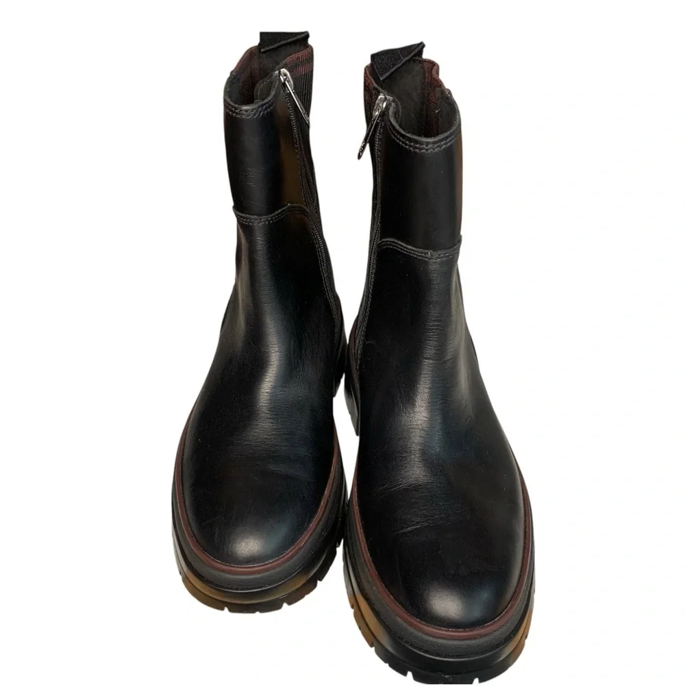 TIMBERLAND Black Leather Ankle Boots with Rugged Sole‎ – Size 8.5